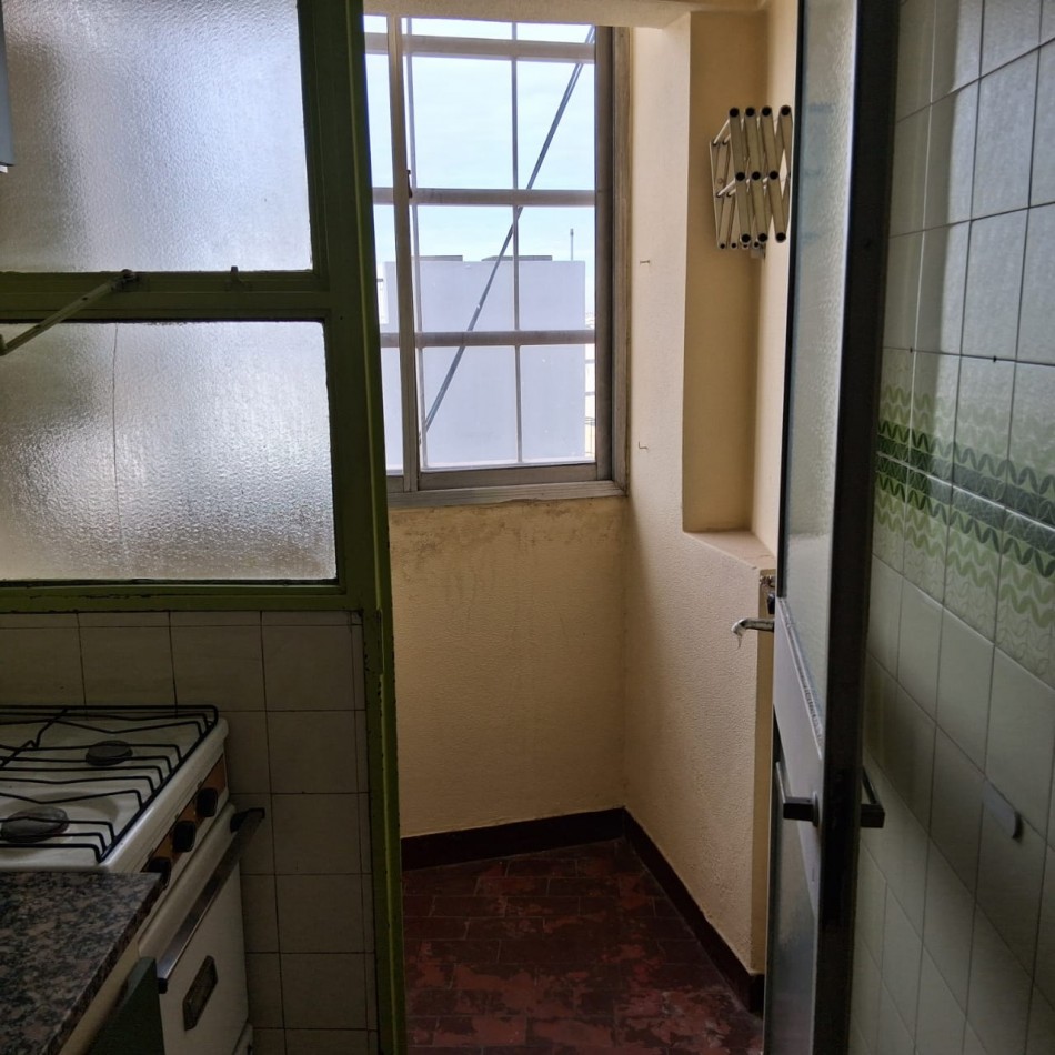 Rivadavia 10700. Departamento 2 ambientes.