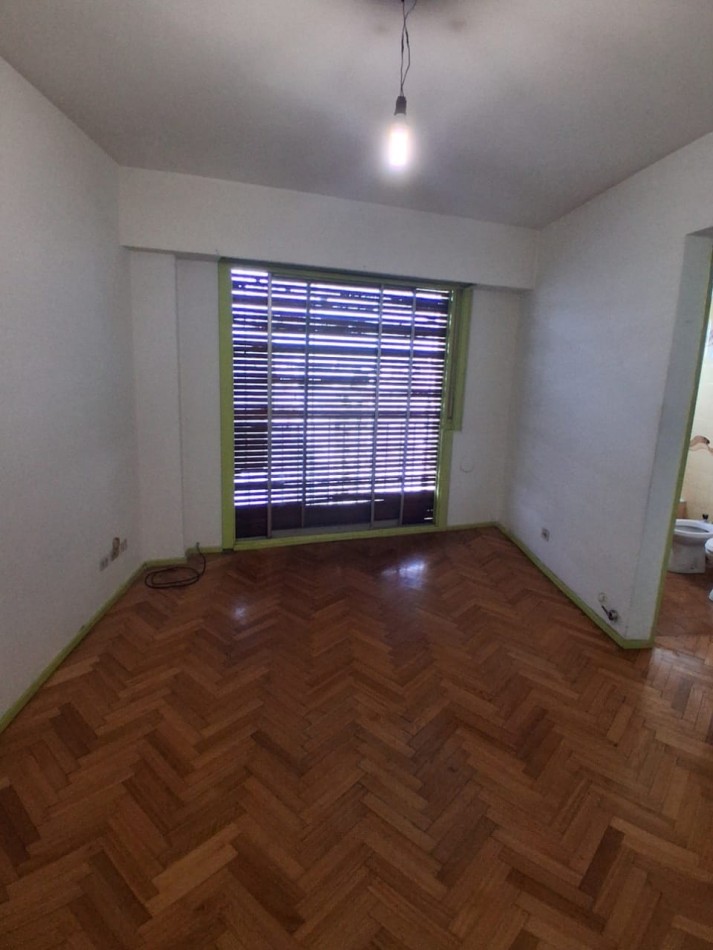 Rivadavia 10700. Departamento 2 ambientes.