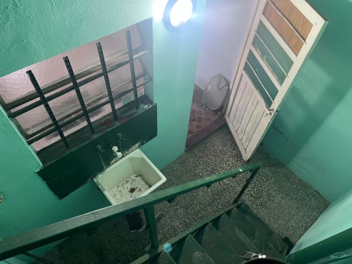 Chascomus 5200. PH 2 ambientes al frente con terraza.