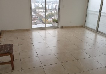 Manuel Artigas 5100. Departamento 3 ambientes al frente.