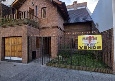 Cafayate 1100. Chalet 4 ambientes.